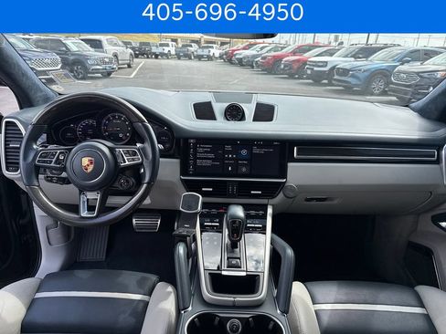 Used 2019 Porsche Cayenne Turbo AWD/4WD image 15