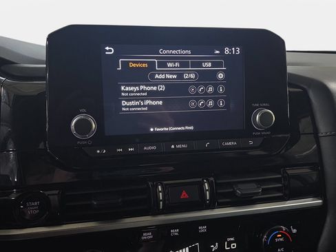 Used 2025 Nissan Pathfinder SV FWD image 22