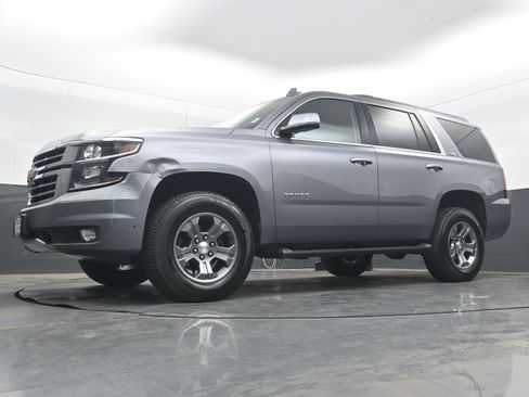 Used 2020 Chevrolet Tahoe LT w/ Luxury Package AWD/4WD image 23