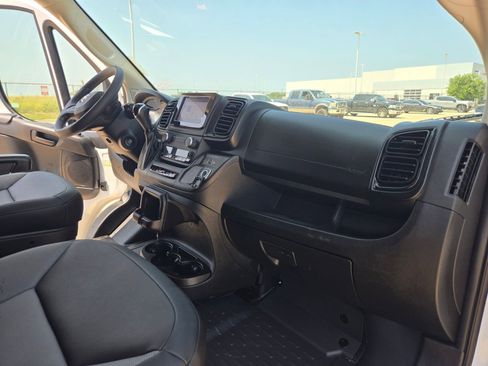 Used 2025 RAM ProMaster 3500 w/ Convenience Group FWD image 21
