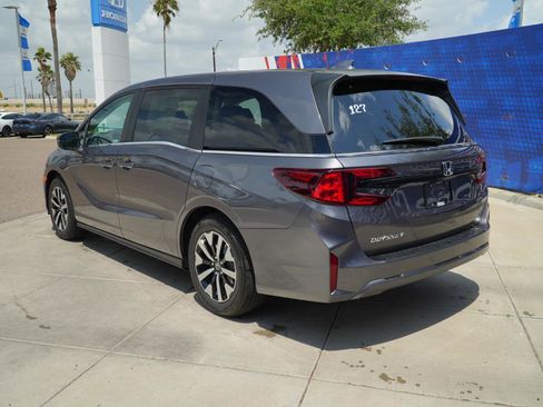 New 2026 Honda Odyssey EX-L image 9