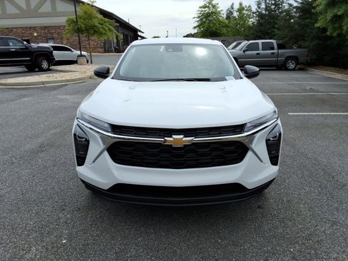 New 2026 Chevrolet Trax LS FWD image 2