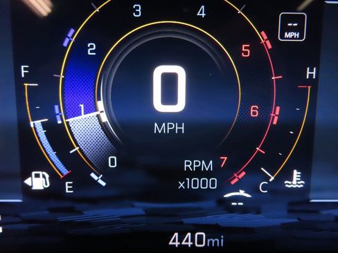 Used 2025 Chevrolet Suburban High Country w/ Sun And Tow Package image 13