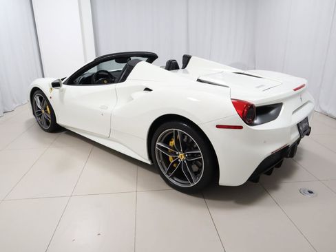 Used 2018 Ferrari 488 Spider Convertible RWD image 15