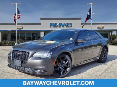 Used 2023 Chrysler 300 S