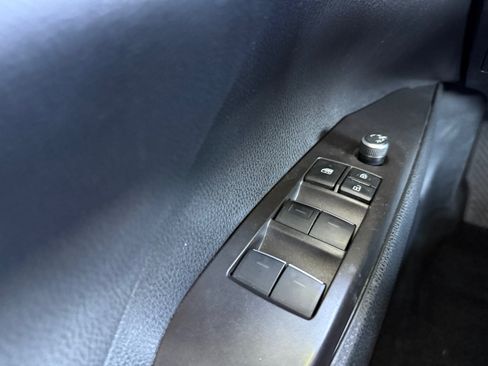 Used 2023 Toyota Camry XSE FWD image 21