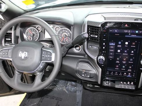 Used 2026 RAM 2500 Big Horn AWD/4WD image 29