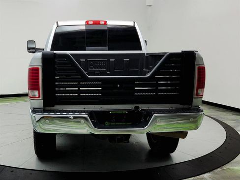 Used 2018 RAM 2500 Laramie AWD/4WD image 6