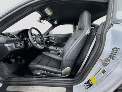 Used 2024 Porsche 718 Cayman w/ Premium Package RWD image 22