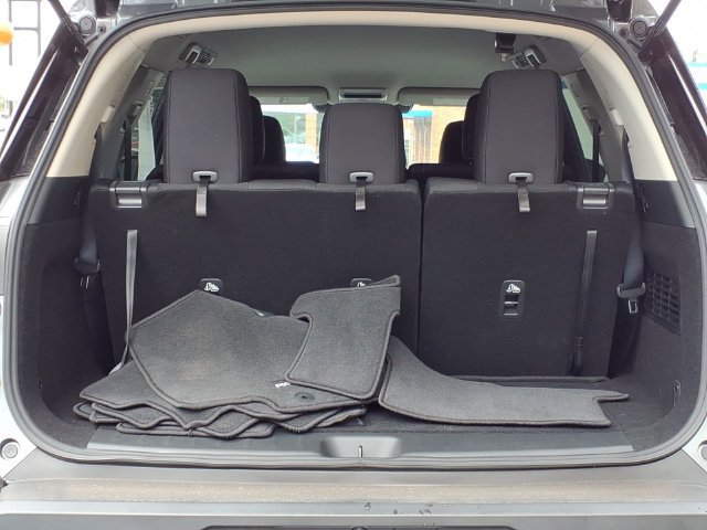 Used 2025 Nissan Pathfinder S AWD/4WD image 30