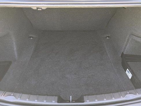 Used 2017 BMW 320i Sedan image 6