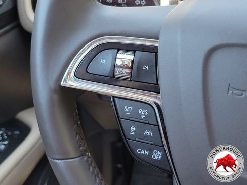 Used 2023 Lincoln Nautilus Reserve w/ Equipment Group 201A AWD/4WD image 31