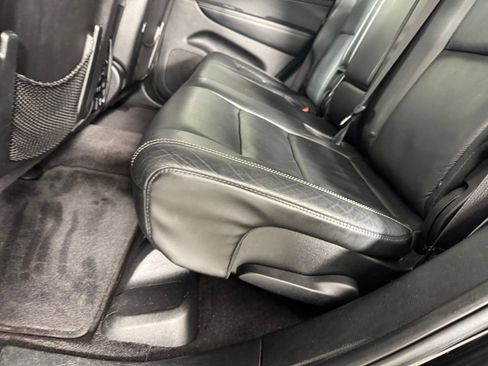 Used 2017 Jeep Grand Cherokee Limited AWD/4WD image 26