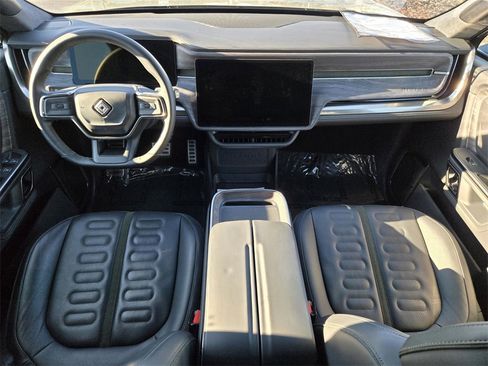 Used 2022 Rivian R1S Launch Edition image 12