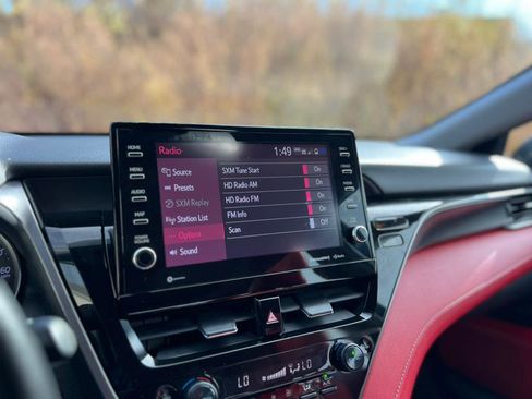 Used 2021 Toyota Camry XSE image 27