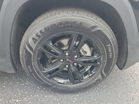 Used 2023 GMC Terrain AT4 w/ Tech Package AWD/4WD image 20
