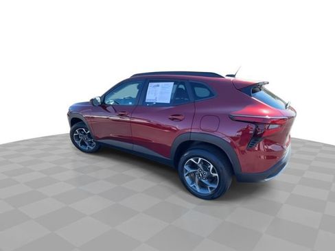 Certified 2024 Chevrolet Trax LT FWD image 6