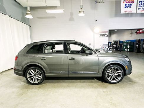 Used 2018 Audi Q7 3.0T Prestige w/ Prestige Package AWD/4WD image 9