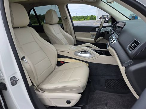 Used 2020 Mercedes-Benz GLE 350 4MATIC w/ Premium Package image 21