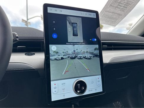 Used 2023 Ford Mustang Mach-E Select image 6