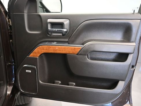 Used 2019 Chevrolet Silverado 2500 High Country image 44