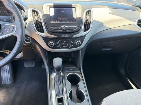 Used 2024 Chevrolet Equinox LT FWD image 18