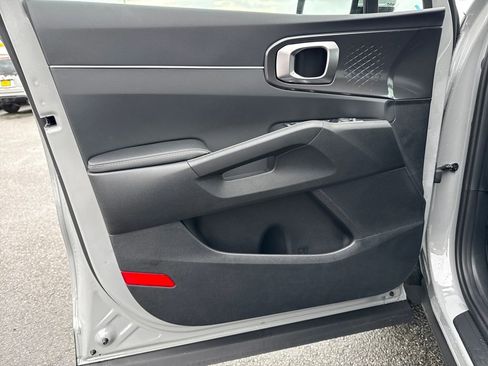 New 2026 Kia Sorento S image 18