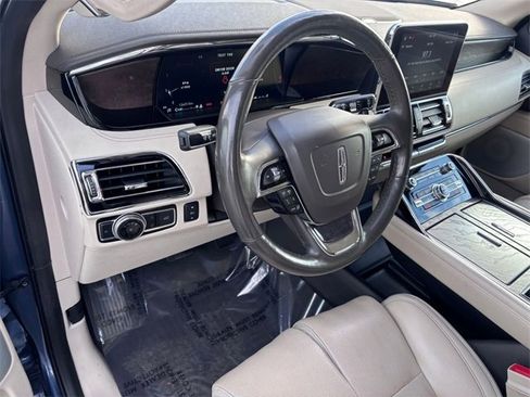 Used 2020 Lincoln Navigator Reserve w/ Luxury Package image 9