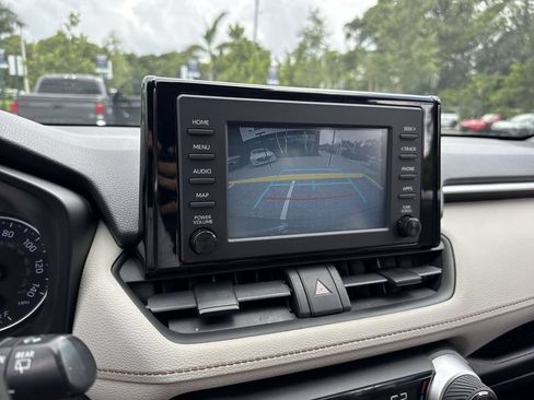 Used 2019 Toyota RAV4 XLE FWD image 50