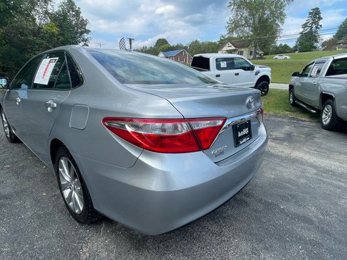 Used 2015 Toyota Camry XLE image 6
