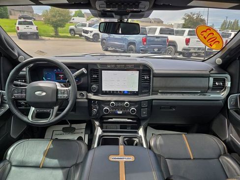 Used 2023 Ford F350 Platinum AWD/4WD image 3