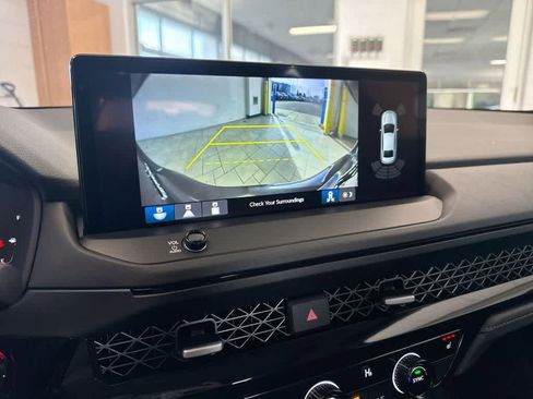 Certified 2025 Honda Accord EX-L image 33