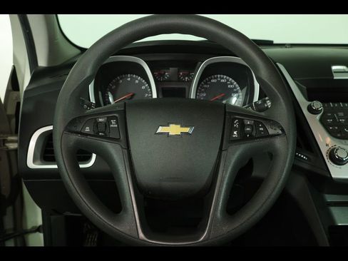 Used 2014 Chevrolet Equinox LS FWD image 18