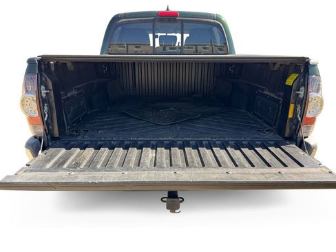 Used 2012 Toyota Tacoma 2WD Double Cab w/ SR5 Pkg image 19