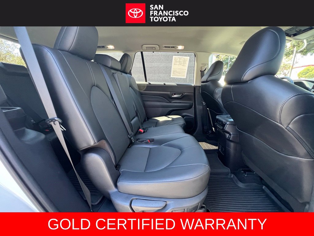 Certified 2024 Toyota Grand Highlander FWD image 19