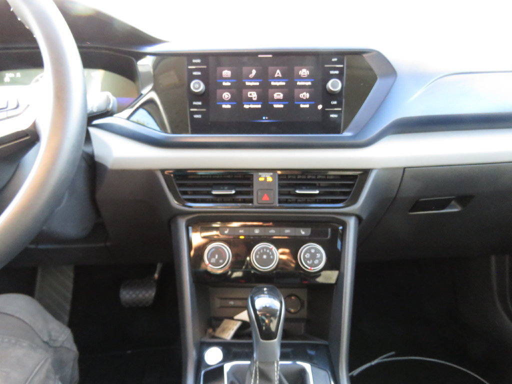 Used 2023 Volkswagen Taos SE AWD/4WD image 25