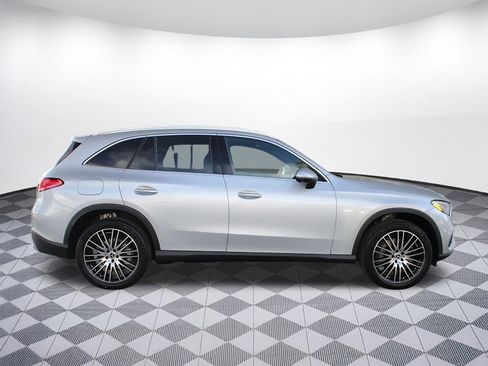 Used 2026 Mercedes-Benz GLC 300 image 8