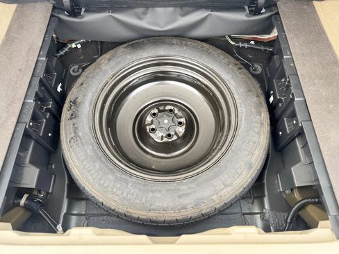 Used 2016 Nissan Murano S image 35