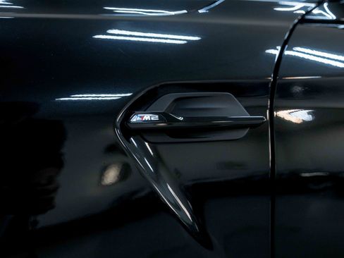 Used 2018 BMW M2 image 32