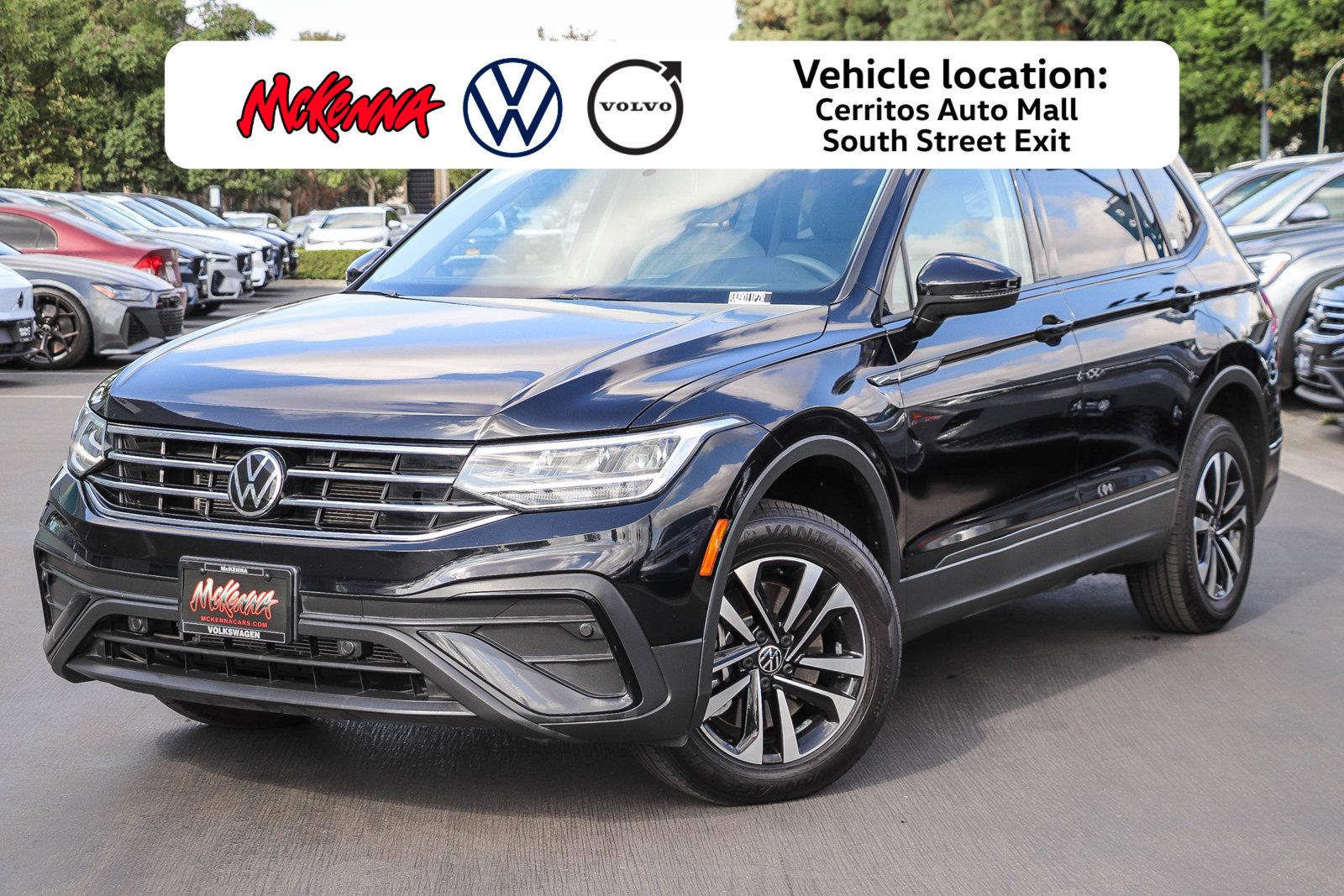 Used 2022 Volkswagen Tiguan S FWD image 1