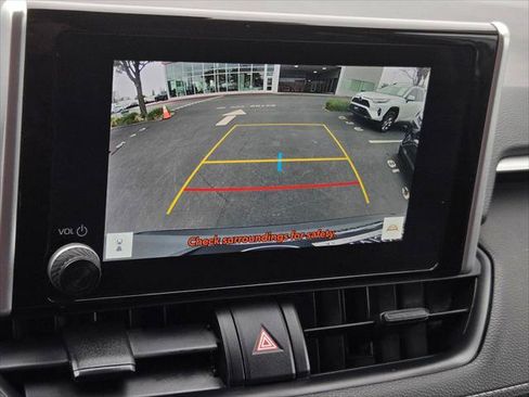 Certified 2025 Toyota RAV4 XLE AWD/4WD image 14