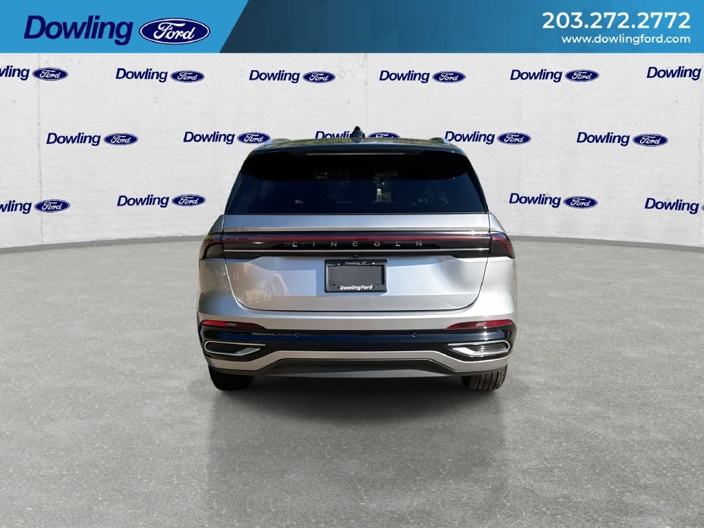 Used 2026 Lincoln Nautilus Reserve AWD/4WD image 7