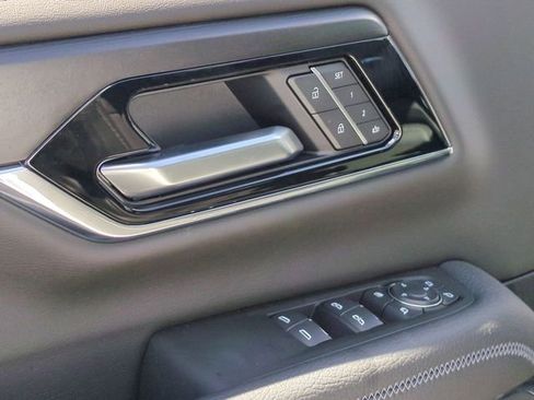 New 2026 GMC Yukon Denali AWD/4WD image 23
