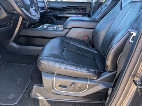 Used 2020 Ford Expedition Platinum image 12