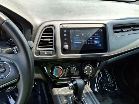 Used 2021 Honda HR-V Sport image 15