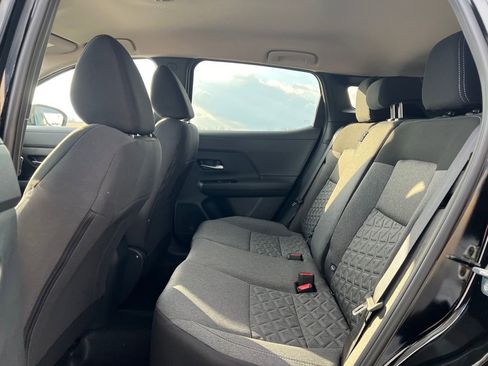 New 2026 Nissan Kicks SV image 14