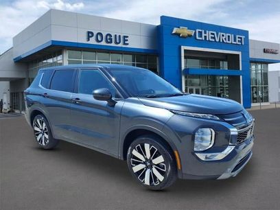 Used 2025 Mitsubishi Outlander SE