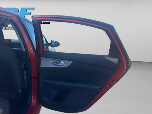 Used 2023 Kia Forte LXS w/ LXS Technology Package image 16