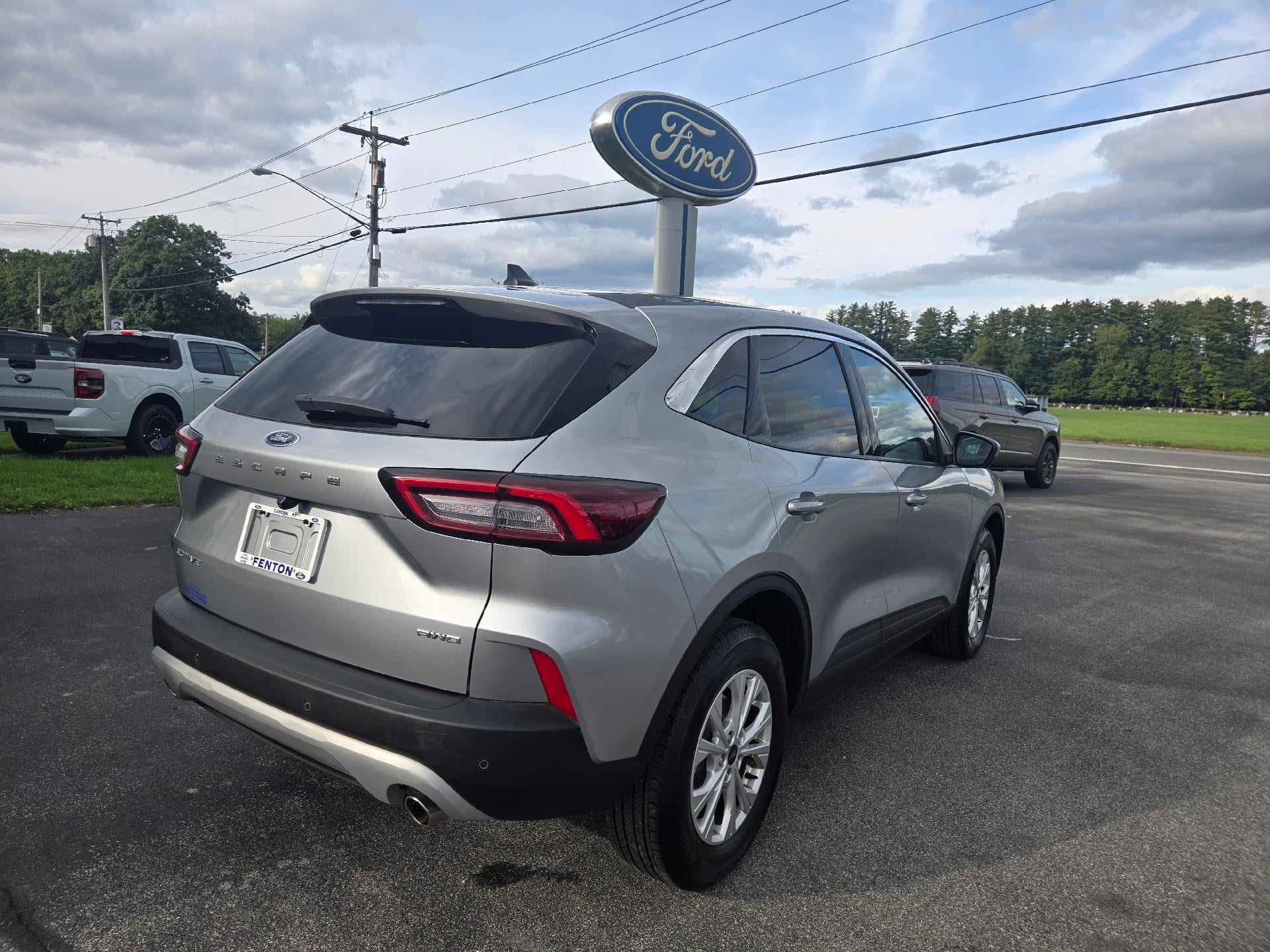 Used 2023 Ford Escape Active w/ Tech Pack #2 AWD/4WD image 8