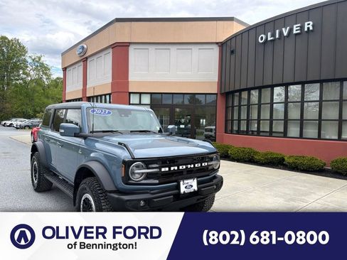 Used 2023 Ford Bronco Outer Banks w/ Sasquatch Package AWD/4WD image 1